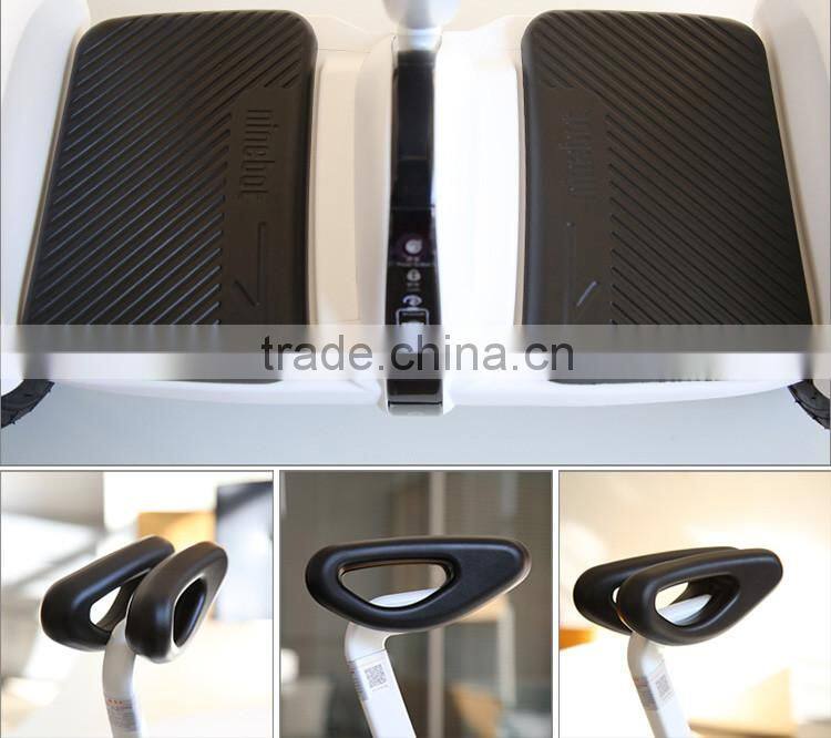 Shenzhen xiaomi mini electric chariot scooter self balancing with Buletooth to control for children and teenagers balance car