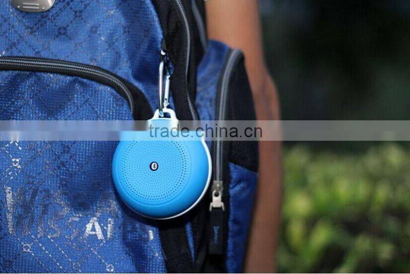 Promotion gift mini portable round shape bluetooth speaker with carabiner