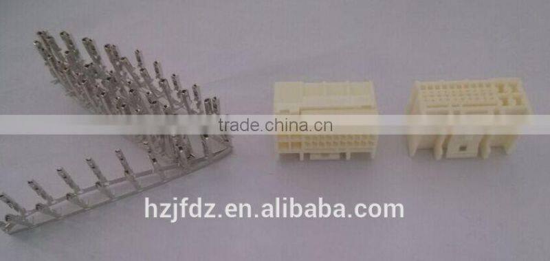 24 pin male connector for hyundai IX35 car DVD system