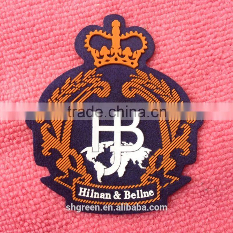 Microfibre basis raised rubber animal foot logo patch