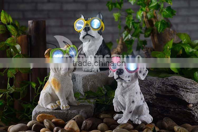 Promotional Customized Various Polyresin Dog Statues Solar Lighting For Garden