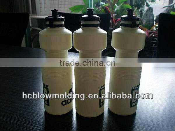 plastic drinking bottle, drinking bottle, plastic soap dish
