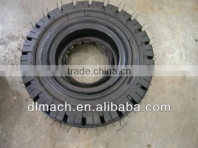 Solid Tyre Making Vulcanizing Machine