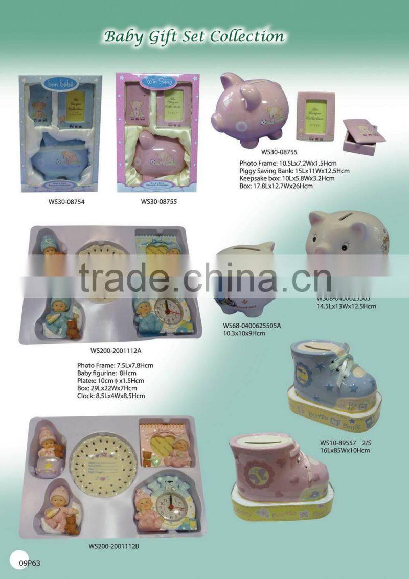 Polyresin pink Baby Gift Set