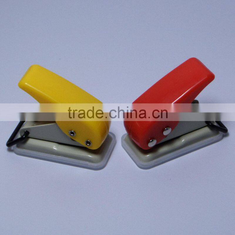 Cheap portable plastic small 1 hole puncher