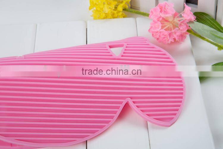 Food grade silicone funny apple shape coaster