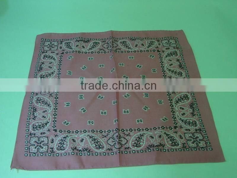 Hot selling screen printing leaf bandanas in black and white