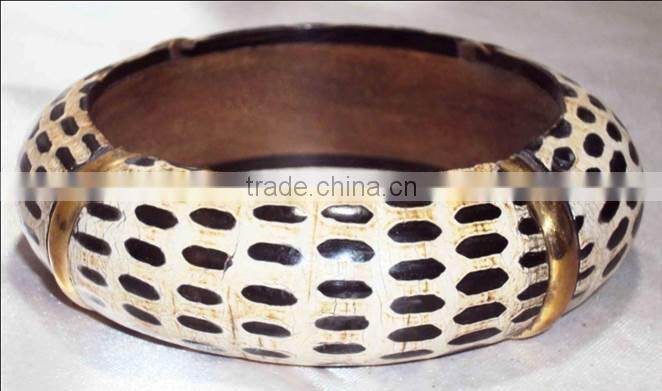2015 Latest Design Horn Bangle For Women 10468