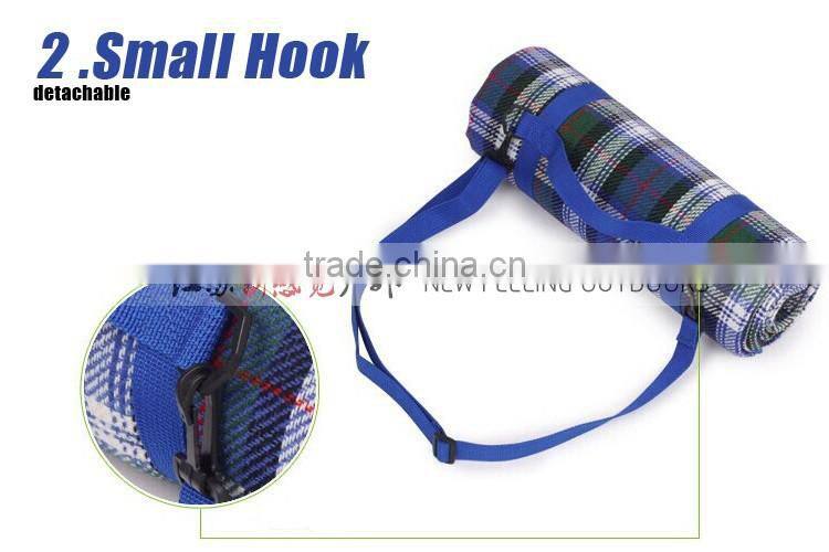 TOOTS Factory Outdoor Foldable fleece Picnic Blanket with handle