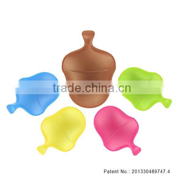 Silicone pinecone-shaped dessert holder