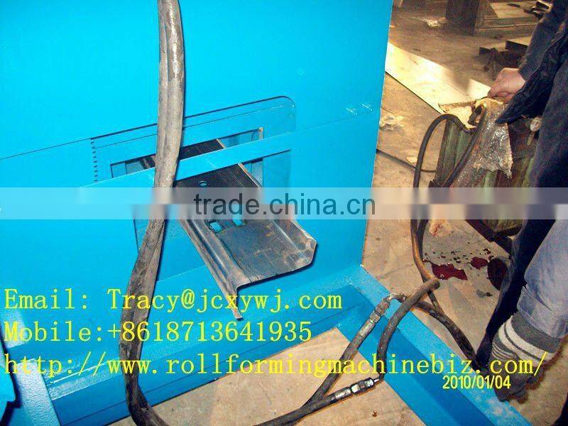 z shape steel purlin forming machine