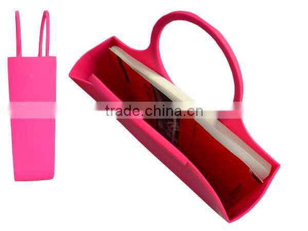 2014 FDA &LFGB colorful wholesale silicone hand bag manufacturer