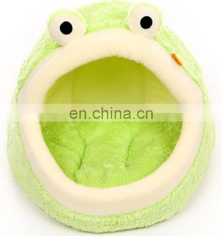 Lovely big frog pet bed