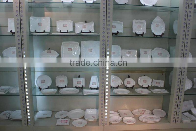 ceramic dinner with irregular shape for hotel use