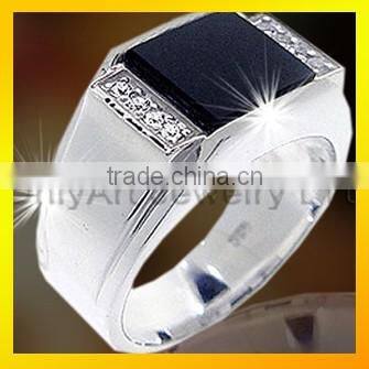 The jewelry ring with Delicate Black Gemstone casting design jewelry ring