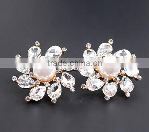 >< BEST SELLING pearl Rhinestone flower earring/
