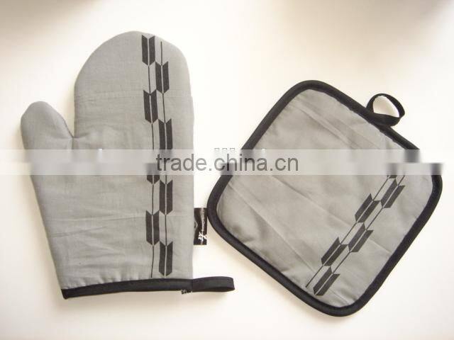 High quality oven mitt and oven square