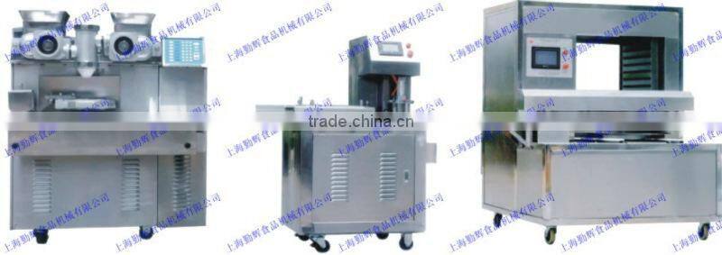 Automatic moon cake encrusting machine
