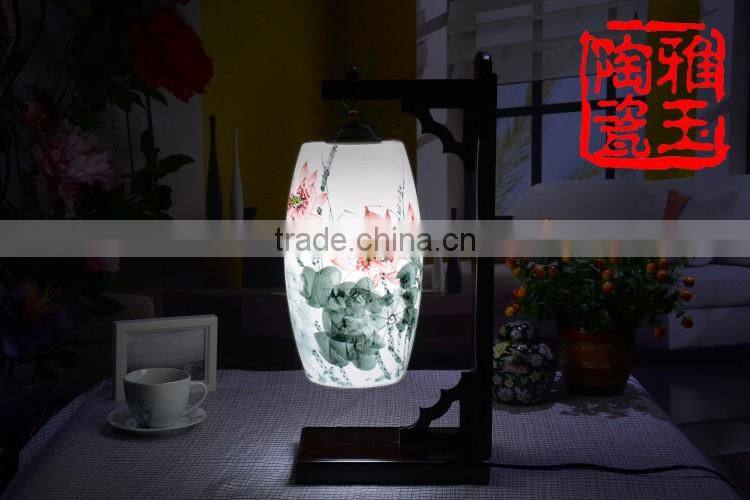 ceramic handpainted antique wooden table lamp for hotel