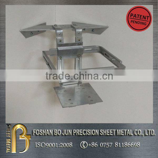 Adjustable metal bracket for single square / rectangular flowerpot 10" to 19"