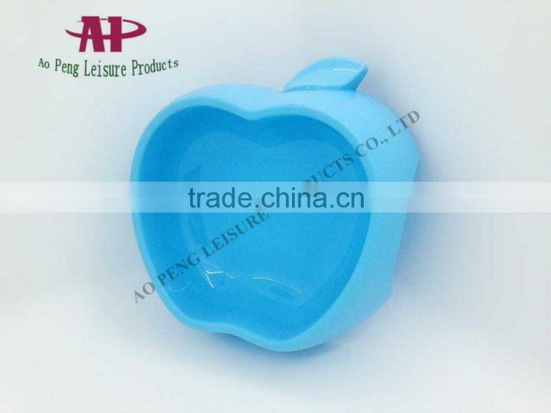 2016 Special Apple Design Big Pet Bowl Plastic Pet Feeder