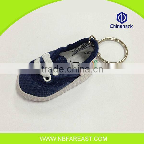 Wholesale well selling leather football shoe keychain