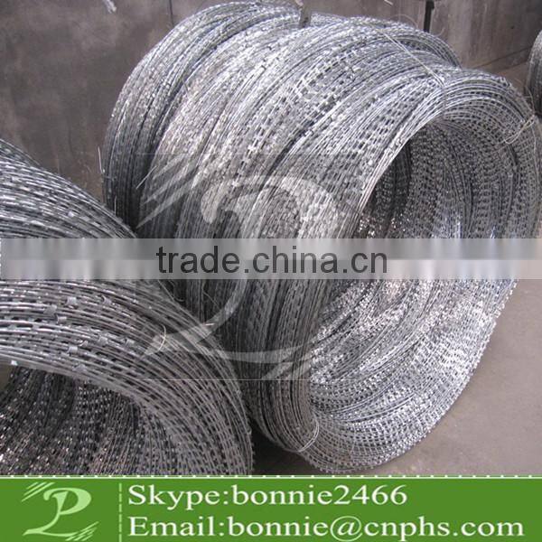 CBT-65 Galvanized razor blade barbed wire