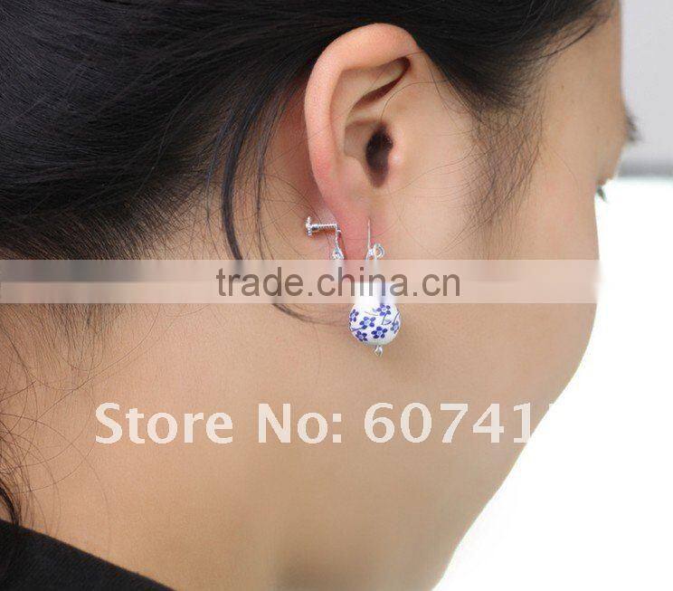 blue flower printed Qinghua porcelain ball shaped drop earings with clips