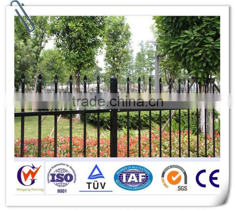 Lightweight decorative flower fence for garden