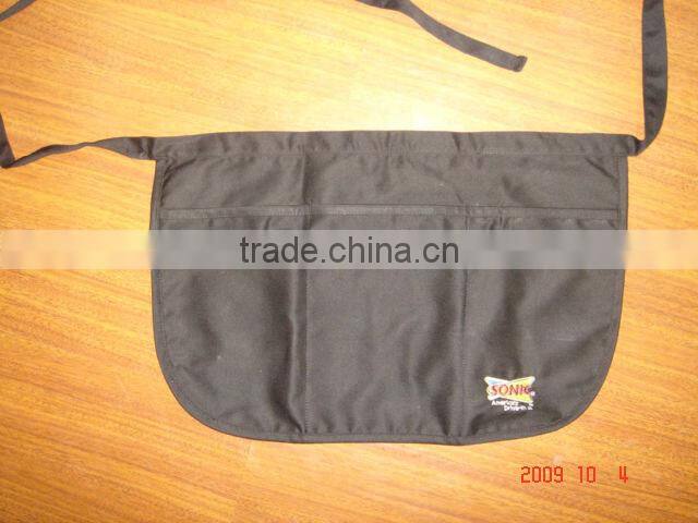 Hot selling high quality pattern half short waist aprons with zipper pocket