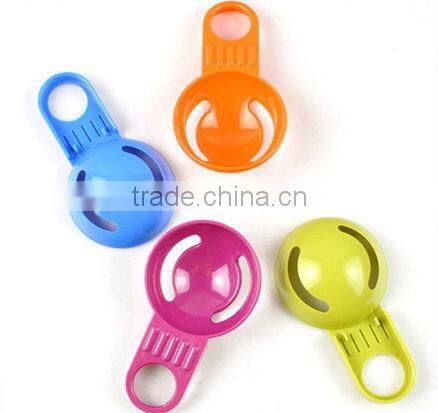 new design hanggle pluggable colorful egg separator