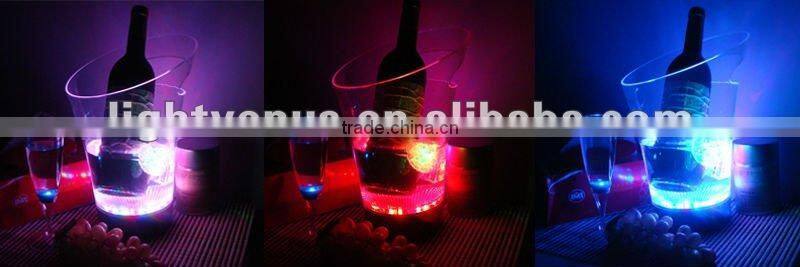 bottle holder with ice bucket