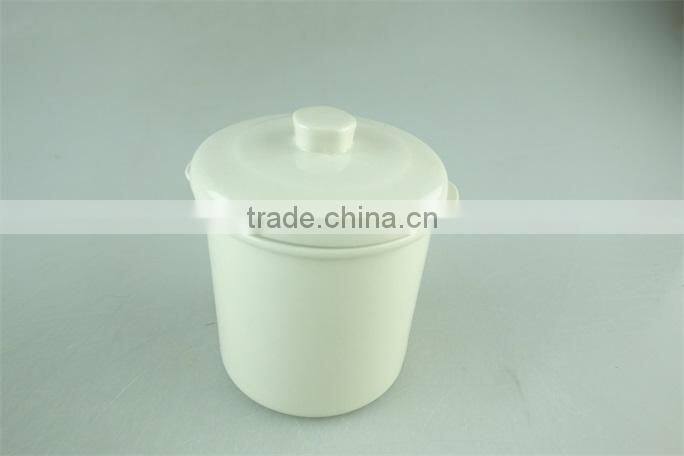 hot sale samll round white ceramic soup tureen with lid , stock cheap ceramic tureen ,3 pcs set with iron part