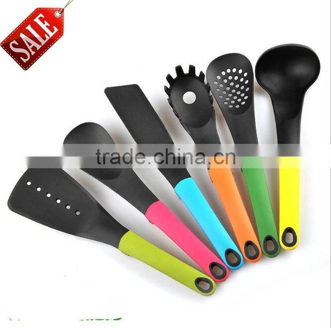 Factory sale!!! 2017 nylon kitchen tool/ utensils cooking set 6pcs kitchen set