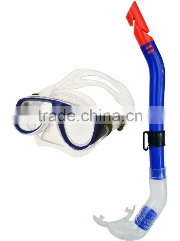 DIVING SNORKELLING EQUIPMENT SUIT GOGGLE AND HALF DRY BREATHING SNORKEL