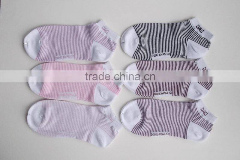 customized socks with logo