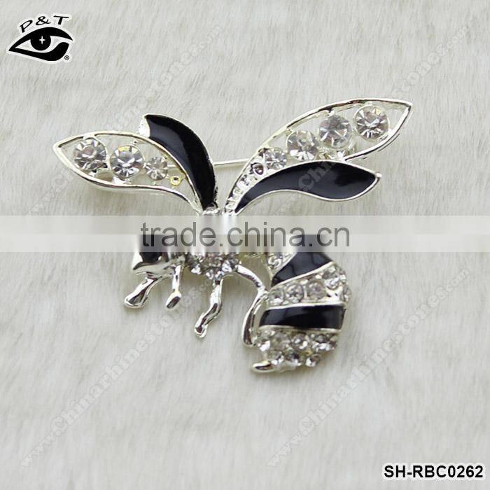 Cute honey bee Shaped Shaped Rhinestone brooch Crystal pins wholesale brooches for wedding invitation cards