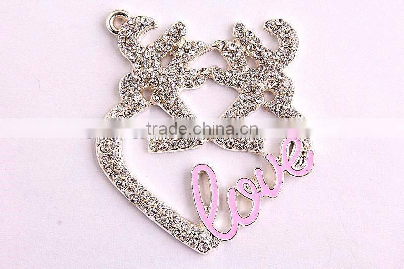 2016 Valentine's Day new design silver Zinc alloy fasion charm cake with heart Rhinestone Pendants For Chunky Necklace Making