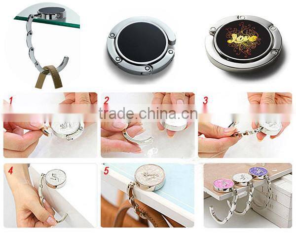 Customized Print Green Velvet Bag Packing Gift Set Round Folding Metal Custom Logo Purse Hanger Hook