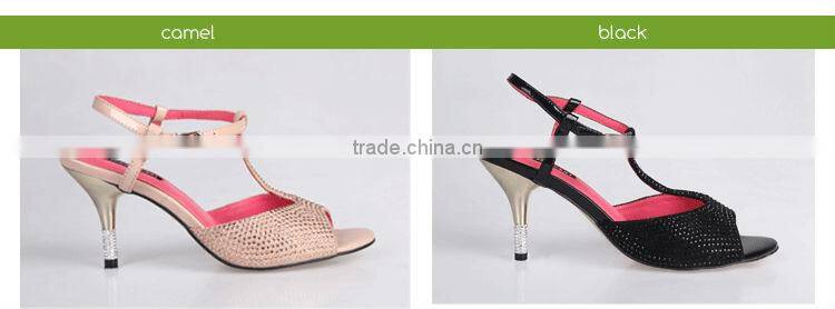 2014 fashion flat sandal for girls