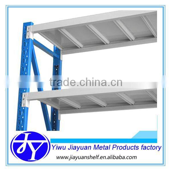 Adjustable detachable medium duty racking