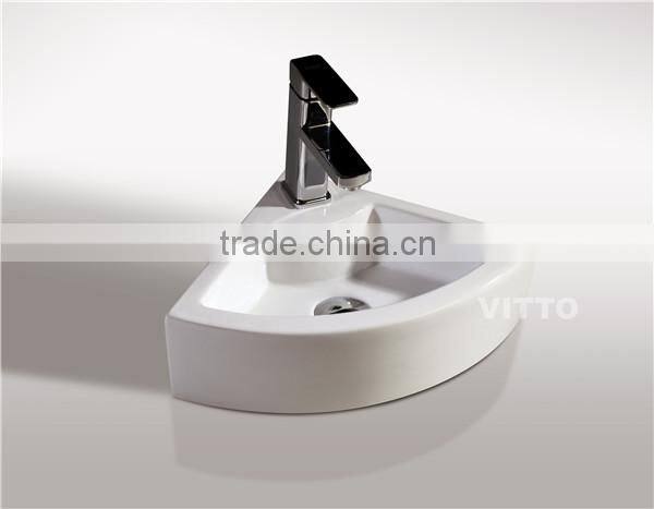 wall hung corner basin