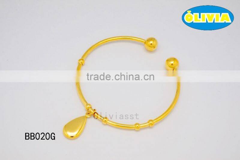 Olivia Jewelry Womens Gold design Cuff Bangle Stainless Steel Cuff Bangle Bracelet with Fish Pendant