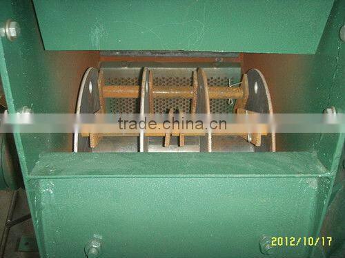 hot sell fertilizer hammer milling/ tree branches hammer crusher/ biomass hammer mill/ crusher wood onto powder machine price