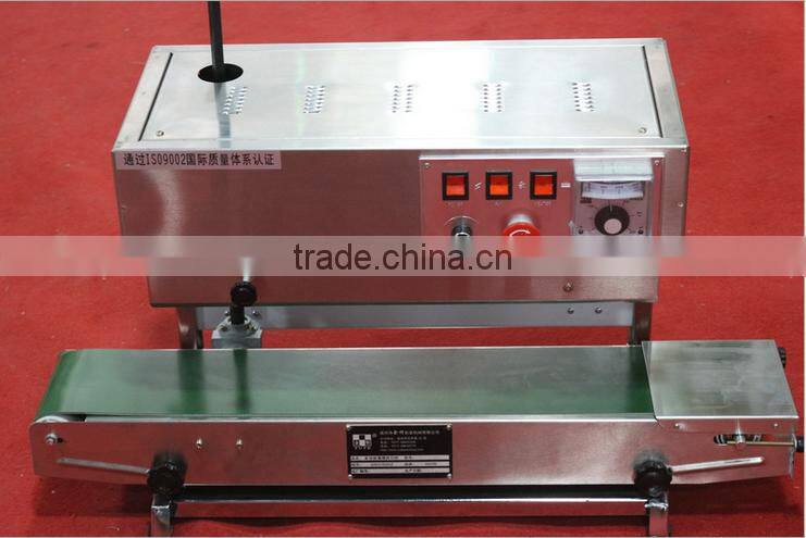 Plastic film continuous sealing machine