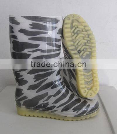 leopard print pvc woman boot