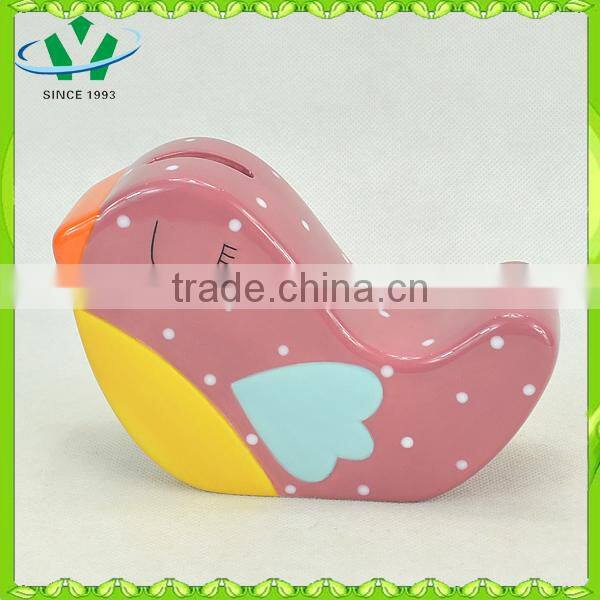 Promotional piggy bank that counts money