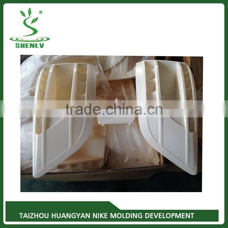 Trending hot and quality assurance tail lamp plastic injection mould