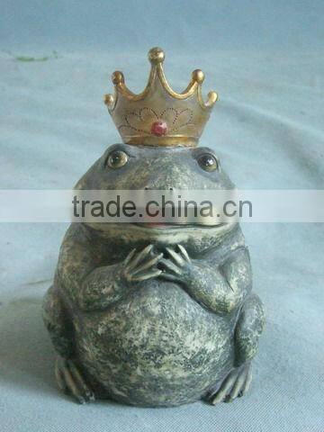 Animal decoration bronze frog king with a crown