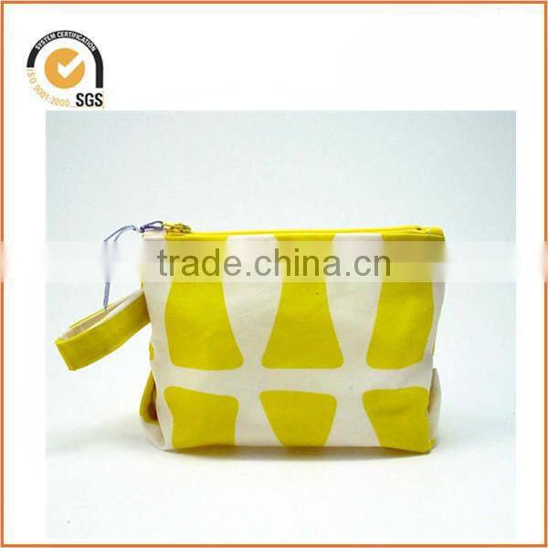 Waxed Canvas Cosmetic/Toiletry Zipper Pouch (Yellow and White) By Chiqun Dongguan CQ-H01097